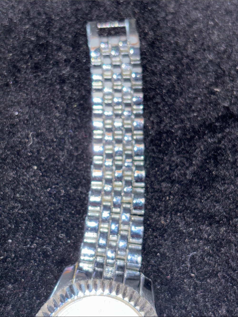 Designer Inspired Classic Women's Bracelet Watch - Picture 4 of 6